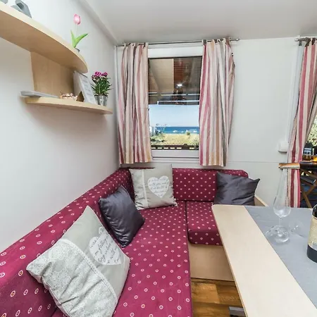 Mobile Lovre Blaz Holiday park