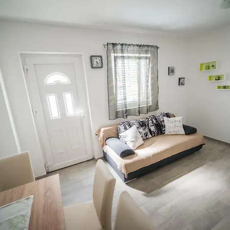 Holiday park Mobile Lovre Blaz 3*